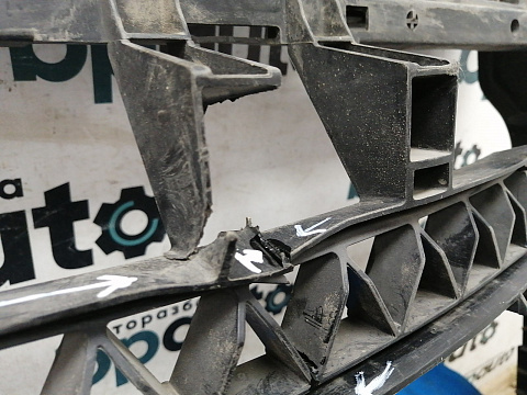 Фотография детали AA028882; Передняя панель (6RU805588F) для Volkswagen Polo/БУ; Оригинал; Р2, Удовлетворительное; . Фото номер 13