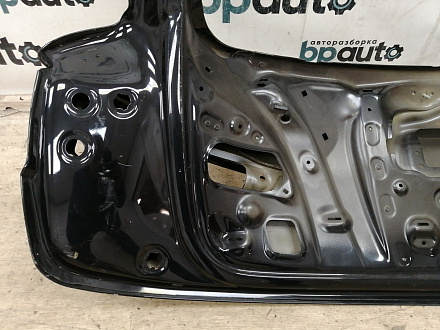 AA038035; Крышка багажника (8U0827025B) для Audi Q3/БУ; Оригинал; Р1, Мелкий дефект; 