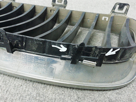 AA004478; Решетка радиатора правая (51137255412) для BMW 3 серия F30 F31/БУ; Оригинал; Р1, Мелкий дефект; 