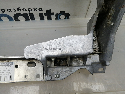 Фотография детали AA045494; Кронштейн крепления фары правый (J8A200296АC) для Land Rover Range Rover Velar L560 (2017 - 2023)/БУ; Оригинал; Р0, Хорошее; . Фото номер 8