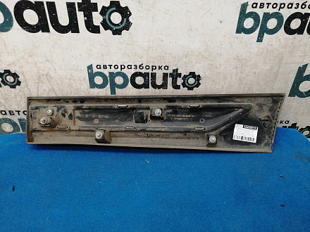 AA035613; Накладка задней правой двери (5757A410) для Mitsubishi Outlander/БУ; Оригинал; Р1, Мелкий дефект; 