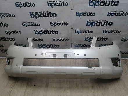 AA045980; Бампер передний; под паркт.; под омыват. (52119-60E01) для Toyota Land Cruiser Prado 150 (2010 — 2013)/БУ; Оригинал; Р1, Мелкий дефект; 