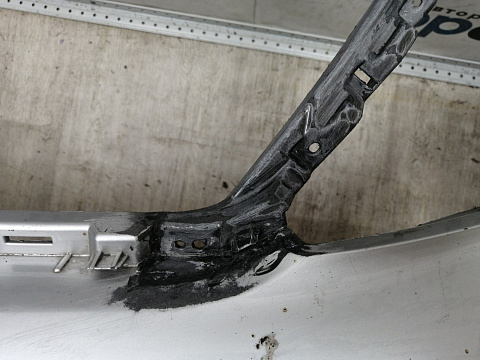 Фотография детали AA044586; Бампер передний; под паркт.; под омыват. (86511-2P500) для Kia Sorento II рест. (2012- 2020)/БУ; Оригинал; Р2, Удовлетворительное; . Фото номер 4