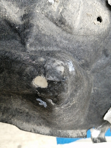 Фотография детали AA017628; Подкрылок задний правый (CPLA-279D22-AL) для Land Rover/БУ; Оригинал; Р1, Мелкий дефект; . Фото номер 5