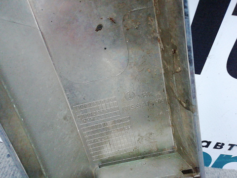 Фотография детали AA007448; Хром решетки радиатора (623828836R) для Nissan Terrano III (D10) (2014-н.в.)/БУ; Оригинал; Р2, Удовлетворительное; . Фото номер 13