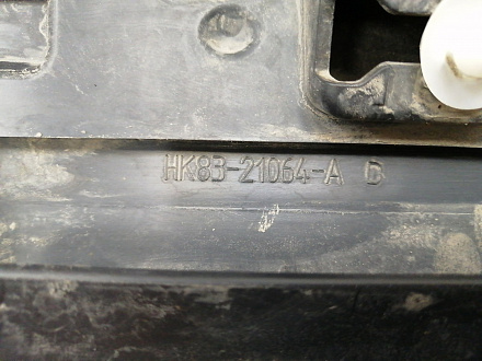 AA033982; Накладка на дверь передняя правая (HK83-21064-AD) для Jaguar F-Pace I (2016-2020)/БУ; Оригинал; Р1, Мелкий дефект; 