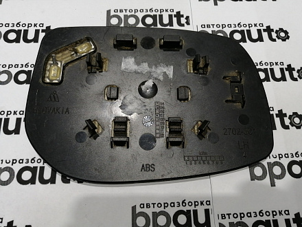 AA045097; Зеркальный элемент левый (87909-0D260) для Toyota Yaris/БУ; Оригинал; Р1, Мелкий дефект; 