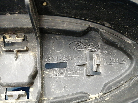 AA032221; Решетка радиатора (BS71-8200-B) для Ford Mondeo/БУ; Оригинал; Р1, Мелкий дефект; 