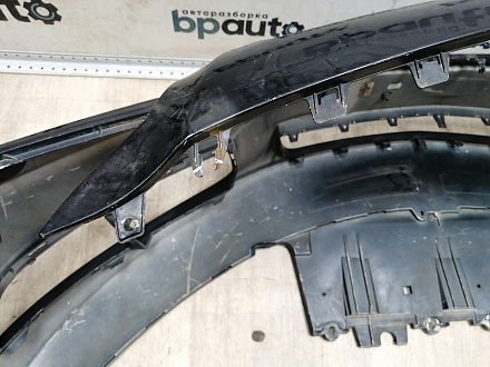 AA045305; Бампер передний; без паркт.; под омыват. (13288286) для Opel Insignia/БУ; Оригинал; Р1, Мелкий дефект; 