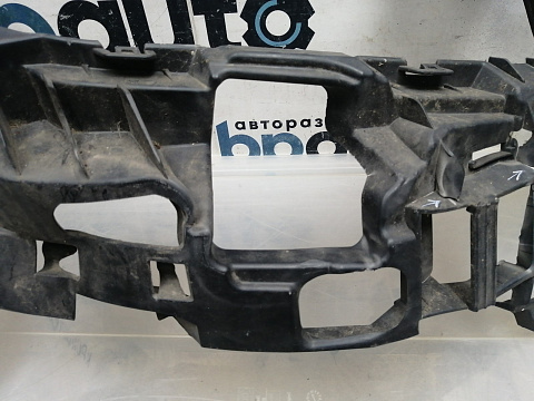 Фотография детали AA045499; Кронштейн , каркас переднего бампера правый (A2048854265) для Mercedes-Benz C-klasse III рест. (W204) (2011-2015)/БУ; Оригинал; Р1, Мелкий дефект; . Фото номер 6