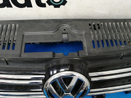 AA028299; Решетка радиатора (5N0853653E) для Volkswagen Tiguan I рест. (2011- 2016)/БУ; Оригинал; Р2, Удовлетворительное; 