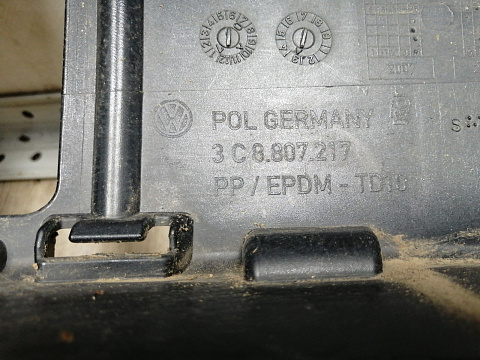 Фотография детали AA045820; Бампер передний; под паркт.; под омыват. (3C8807217) для Volkswagen Passat CC (2008-2012)/БУ; Оригинал; Р2, Удовлетворительное; . Фото номер 28