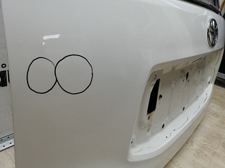 AA045270; Крышка багажника (67005-60F50) для Toyota Land Cruiser Prado 150 (2010 — 2013)/БУ; Оригинал; Р2, Удовлетворительное; 