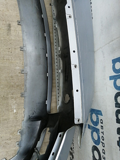 BA000253; Бампер передний, v1.5, v1.8, без отв. под расш.; без паркт.; без омыват. (6400B226229ZZ) для Mitsubishi Lancer/БУ; Оригинал; Р1, Мелкий дефект; 