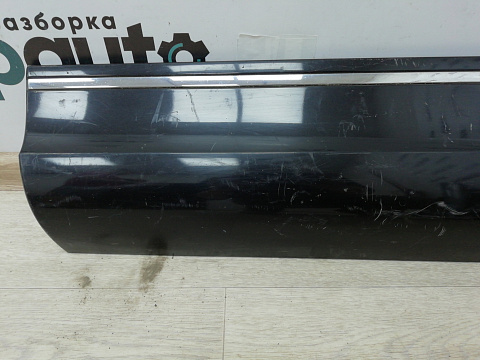 Фотография детали AA001012; Молдинг задней левой двери, с хром полосой (4L0 853 969 H) для Audi Q7/БУ; Оригинал; Р1, Мелкий дефект; . Фото номер 2