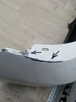 AA046024; Бампер задний; без паркт. (52159-02610) для Toyota Auris I рест. (2010- 2013)/БУ; Оригинал; Р1, Мелкий дефект; 