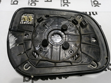 AA045082; Зеркальный элемент левый (87961-42780) для Toyota Rav4/БУ; Оригинал; Р1, Мелкий дефект; 