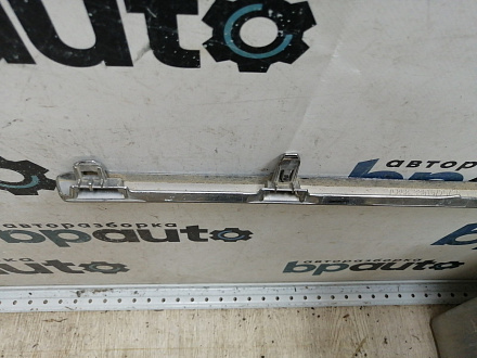 AA044559; Молдинг порога левый, хром (75858-33010) для Toyota Camry 50 (2012 — 2014)/БУ; Оригинал; Р0, Хорошее; 