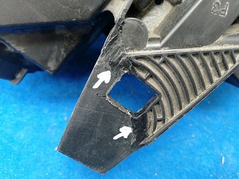 Фотография детали AA027331; Фара ксенон левая; под омыват. (68144709AE) для Jeep Grand Cherokee IV рест. (2013-2021)/БУ; Оригинал; Р1, Мелкий дефект; . Фото номер 7
