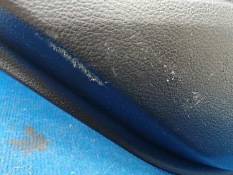 Фотография детали AA022396; Обшивка задней левой двери (BBM4-68-560) для Mazda 3 BL/БУ; Оригинал; Р1, Мелкий дефект; . Фото номер 2