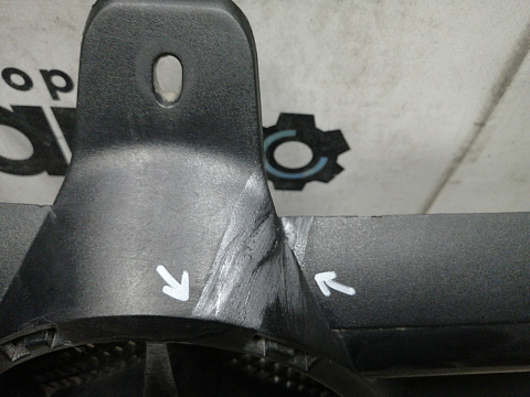 Фотография детали AA045452; Решетка радиатора (A1698801583) для Mercedes-Benz A-klasse II рест. (W169) (2008-2012)/БУ; Оригинал; Р1, Мелкий дефект; . Фото номер 4