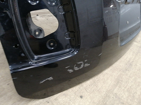 Фотография детали AA038011; Крышка багажника (K010M1LLAB) для Nissan Patrol Y62/БУ; Оригинал; Р2, Удовлетворительное; . Фото номер 14