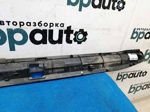 Фотография детали AA016108; Накладка заднего бампера, узкая (52179-60050) для Toyota Land Cruiser Prado/БУ; Оригинал; Р1, Мелкий дефект; . Фото номер 4