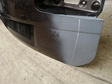 AA038272; Крышка багажника (7P6827025) для Volkswagen Touareg/БУ; Оригинал; Р1, Мелкий дефект; 