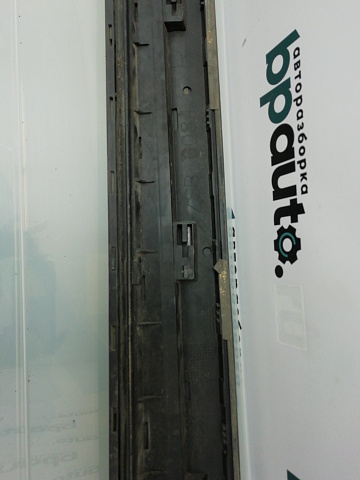 Фотография детали AA000892; Накладка передней правой двери, без хром молдинга, матовая (8R0 853 960 E) для Audi Q5/БУ; Оригинал; Р1, Мелкий дефект; . Фото номер 7