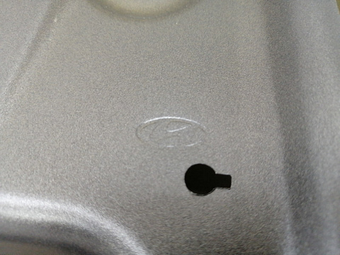 Фотография детали AA029819; Крышка багажника (72800-S1000) для Hyundai Santa Fe/БУ; Оригинал; Р2, Удовлетворительное; . Фото номер 17