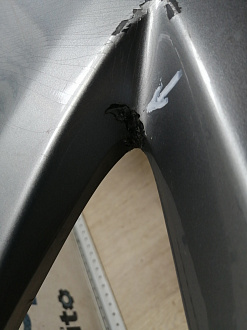 AA045740; Бампер передний; без паркт.; под омыват. (BCW8-50031) для Mazda 3 BL/БУ; Оригинал; Р1, Мелкий дефект; 