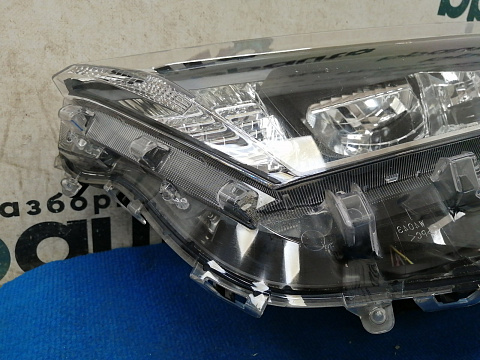 Фотография детали AA037192; Фара светодиодная левая (81185-42840) для Toyota Rav4 50 (2019 -н.в.)/БУ; Оригинал; Р1, Мелкий дефект; . Фото номер 8