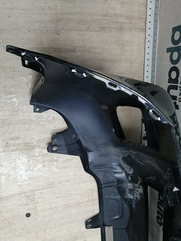 Фотография детали AA045924; Бампер передний; под паркт.; под омыват. (52119-60J00) для Toyota Land Cruiser 200 рест. (2012 — 2015)/БУ; Оригинал; Р1, Мелкий дефект; . Фото номер 17