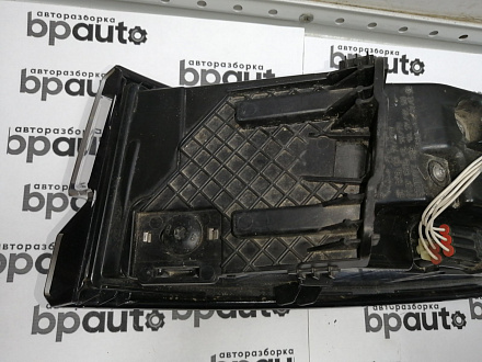 AA045178; Фонарь в крыло левый, LR111108 (J8A2-13405-AG) для Land Rover Range Rover Velar L560 (2017 - 2023)/БУ; Оригинал; Р1, Мелкий дефект; 