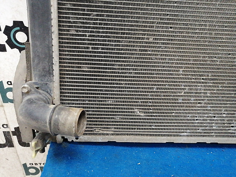 Фотография детали AA031911; Радиатор охлаждения, V-3.5L (16041-31490) для Lexus RX II (2004 — 2008)/БУ; Оригинал; Р2, Удовлетворительное; . Фото номер 3