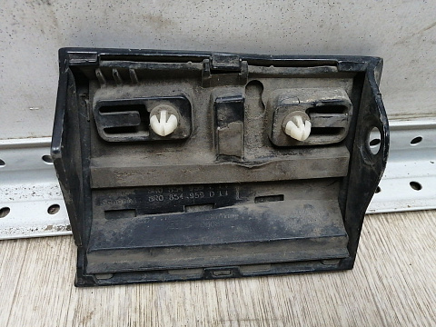 Фотография детали BA000043; Накладка переднего левого крыла (8R0 854 959 E) для Audi Q5 I (2008-2012)/БУ; Оригинал; Р1, Мелкий дефект; . Фото номер 3