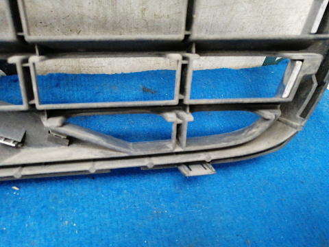 Фотография детали AA032281; Решетка радиатора (31283261) для Volvo S80 II рест. (2010-2013)/БУ; Оригинал; Р1, Мелкий дефект; . Фото номер 15