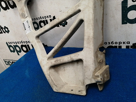 Фотография детали AA040910; Кронштейн заднего бампера левый ( 5M51-17E850) для Ford Focus/БУ; Оригинал; Р1, Мелкий дефект; . Фото номер 6