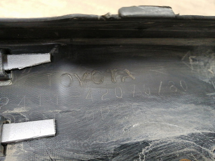 AA034335; Юбка переднего бампера, с отв. под накладку, матовая (52411-42070) для Toyota Rav4 40 рест. (2015 — 2019)/БУ; Оригинал; Р1, Мелкий дефект; 