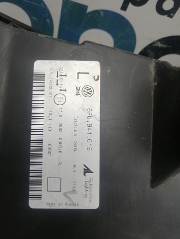 Фотография детали AA046034; Фара галоген левая (6RU941015) для Volkswagen Polo V Sedan (2010-2014)/БУ; Оригинал; Р1, Мелкий дефект; . Фото номер 10