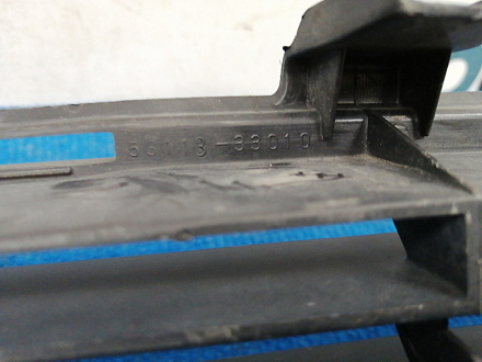 AA037727; Решетка переднего бампера (53113-33010) для Lexus ES V рест. (2009- 2012)/БУ; Оригинал; Р1, Мелкий дефект; 