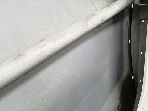Фотография детали AA013099; Дверь задняя правая (77004-B8020) для Hyundai Santa Fe Grand/БУ; Оригинал; Р0, Хорошее; Белый (PYC). Фото номер 16