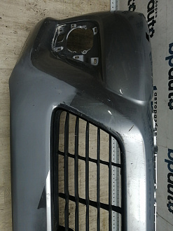 AA044532; Бампер передний; без паркт.; под омыват. (52119-0K840) для Toyota Hilux VIII (2015 - 2020)/БУ; Оригинал; Р1, Мелкий дефект; 
