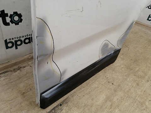 Фотография детали AA038002; Дверь задняя левая (77003-1U010) для Kia Sorento/БУ; Оригинал; Р2, Удовлетворительное; . Фото номер 4