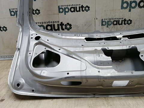 Фотография детали AA044376; Крышка багажника; под камер. (5801B818) для Mitsubishi Outlander/Нов с деф; Оригинал; Р1, Мелкий дефект; . Фото номер 16