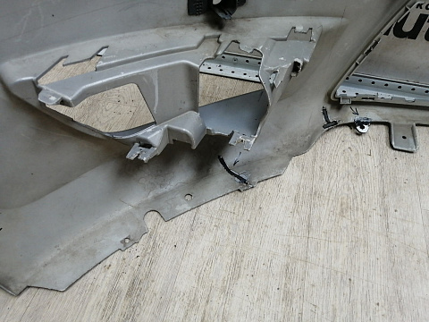 Фотография детали AA046128; Бампер передний; под паркт.; под омыват. (7S71-17757-A) для Ford Mondeo/БУ; Оригинал; Р1, Мелкий дефект; . Фото номер 21