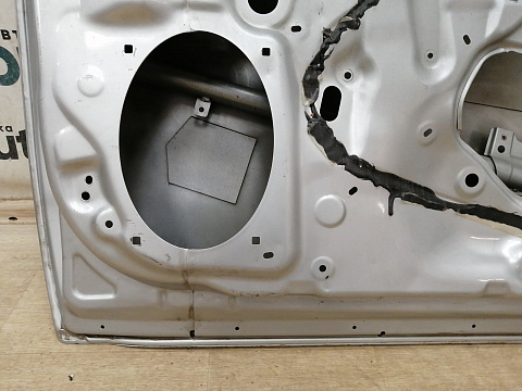 Фотография детали AA038820; Дверь передняя правая (67001-05070) для Toyota Avensis/БУ; Оригинал; Р3, Под восстановление; . Фото номер 16