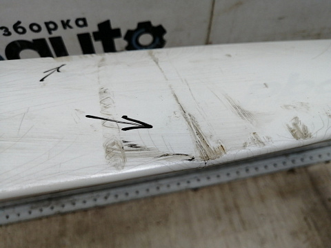 Фотография детали AA046107; Бампер передний, AMG; под паркт.; без омыват. (A2058850925) для Mercedes-Benz C-klasse IV (W205) (2014-2018)/БУ; Оригинал; Р1, Мелкий дефект; . Фото номер 5