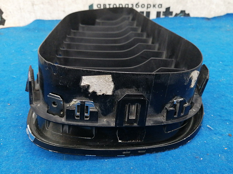 Фотография детали AA034181; Решетка радиатора левая (51137212849) для BMW 6 серия F06 F13 F12/БУ; Оригинал; Р1, Мелкий дефект; . Фото номер 8