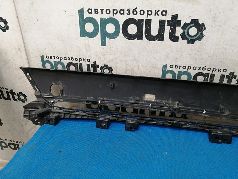 Фотография детали AA035609; Накладка переднего бампера центральная; без паркт. (86560-F1500) для Kia Sportage IV рест. (2018 - 2021)/БУ; Оригинал; Р1, Мелкий дефект; . Фото номер 6